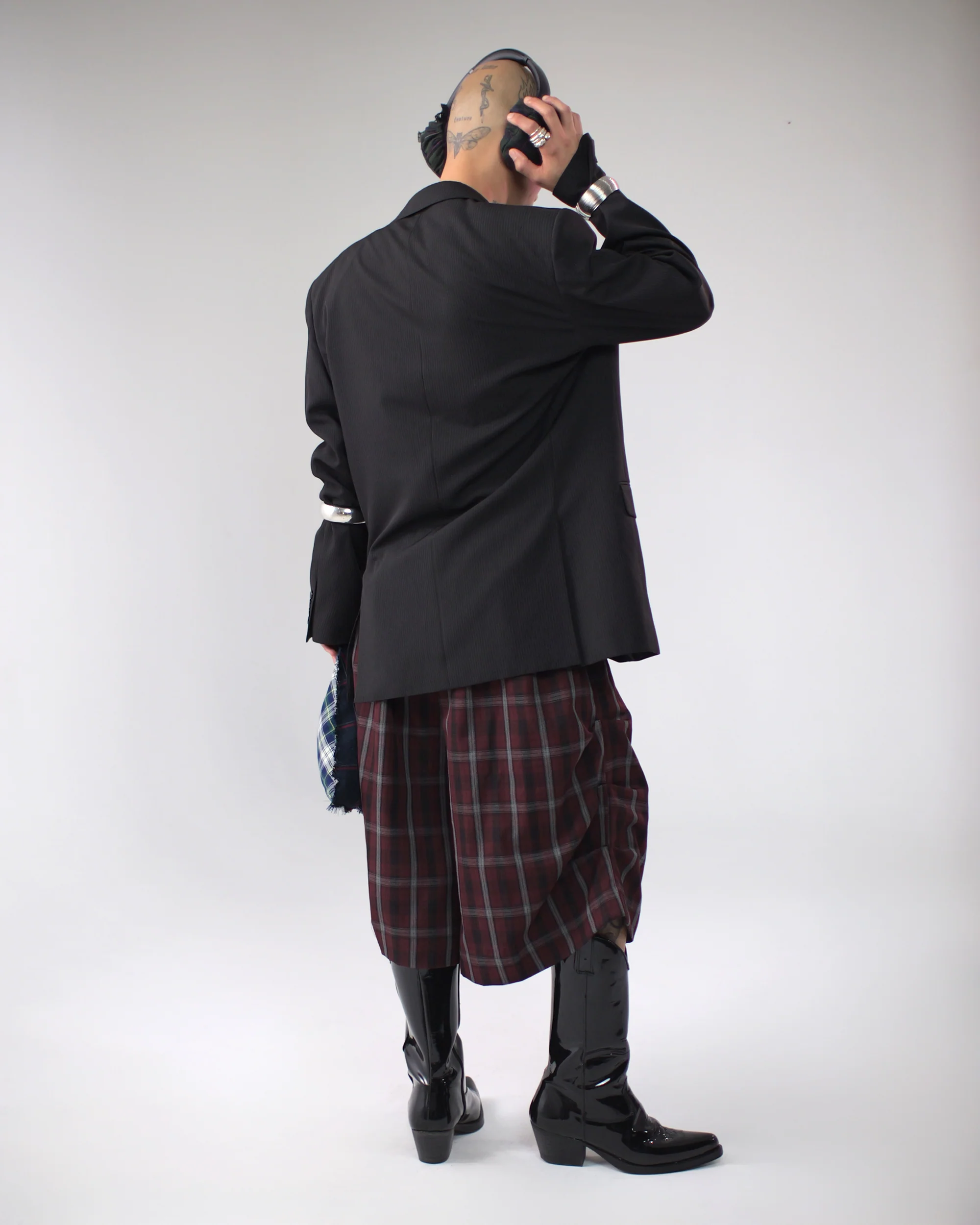 Kenji Shorts in Wine - Image 9