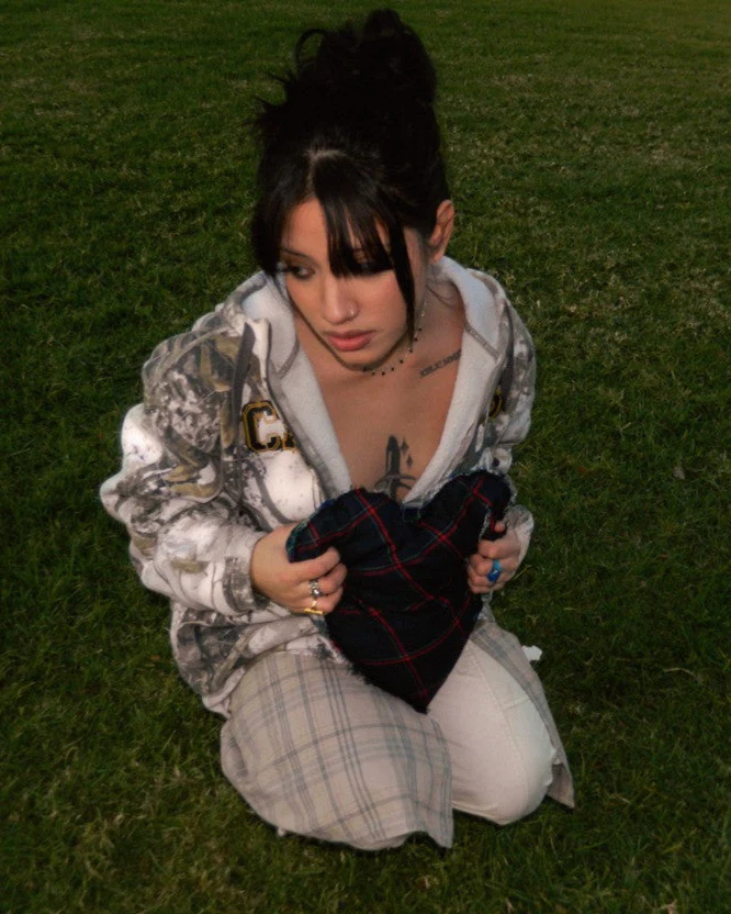 Love Me Pillow - Image 5