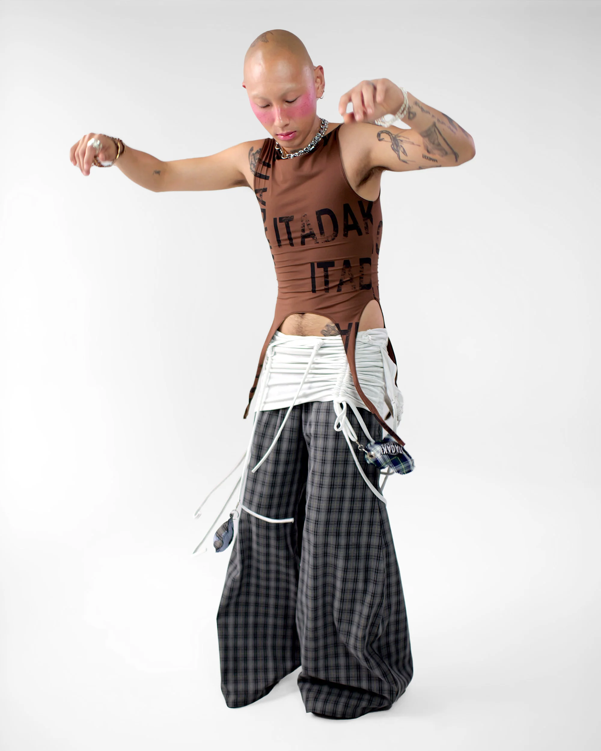 Puff Pant in Smoke Check - Image 4