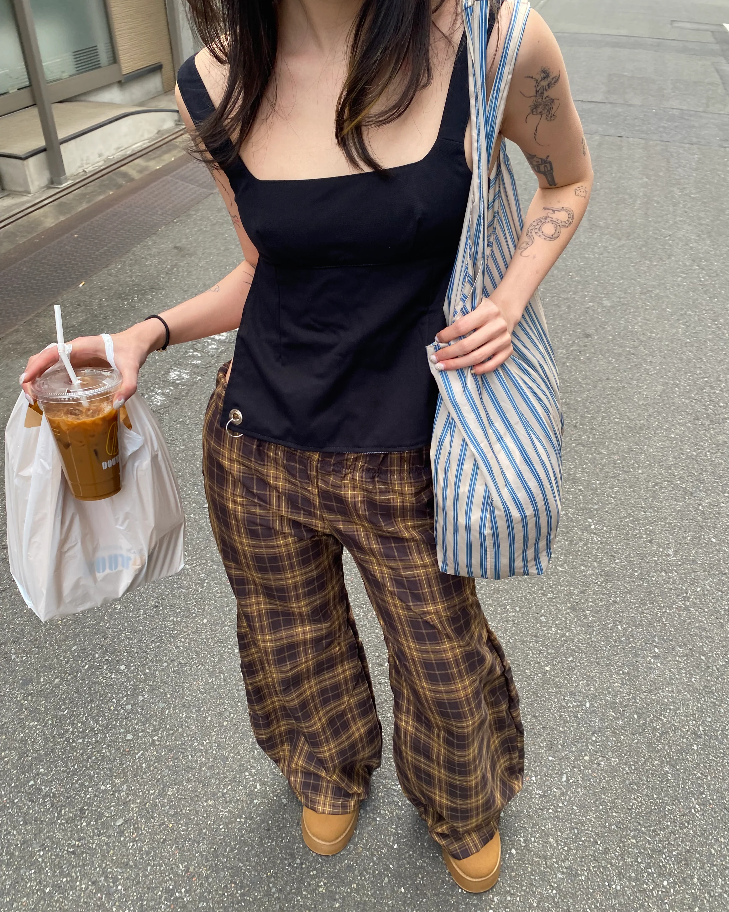 Obi Reversible Top in Smoke/Black - Image 9