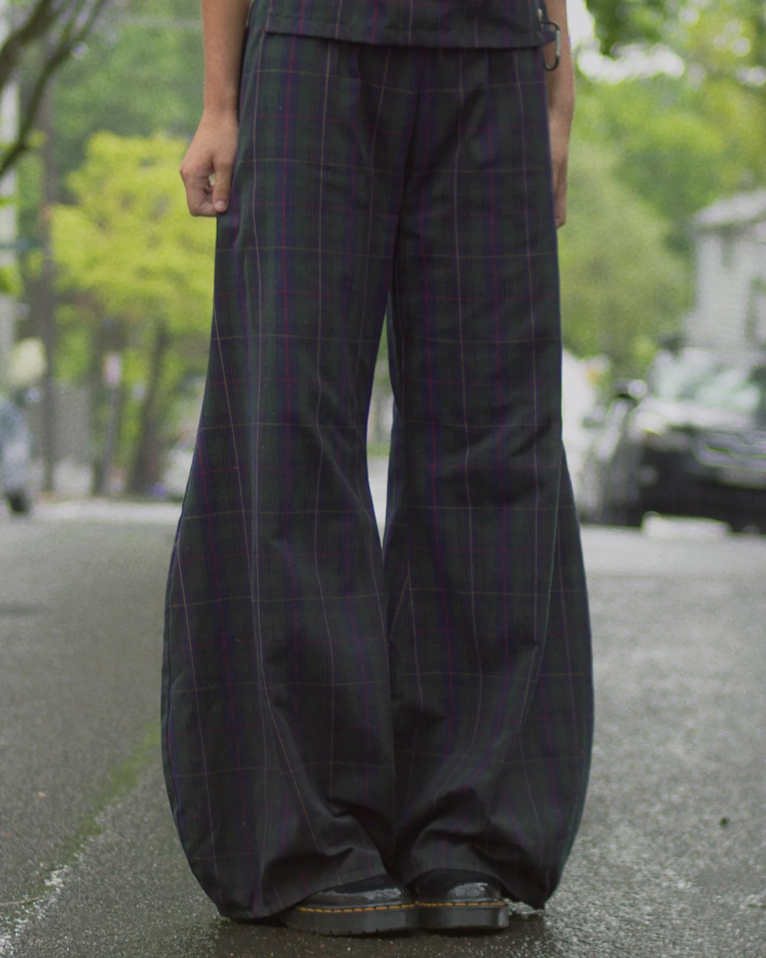 Shawties Puff Pant in Moss - Image 8