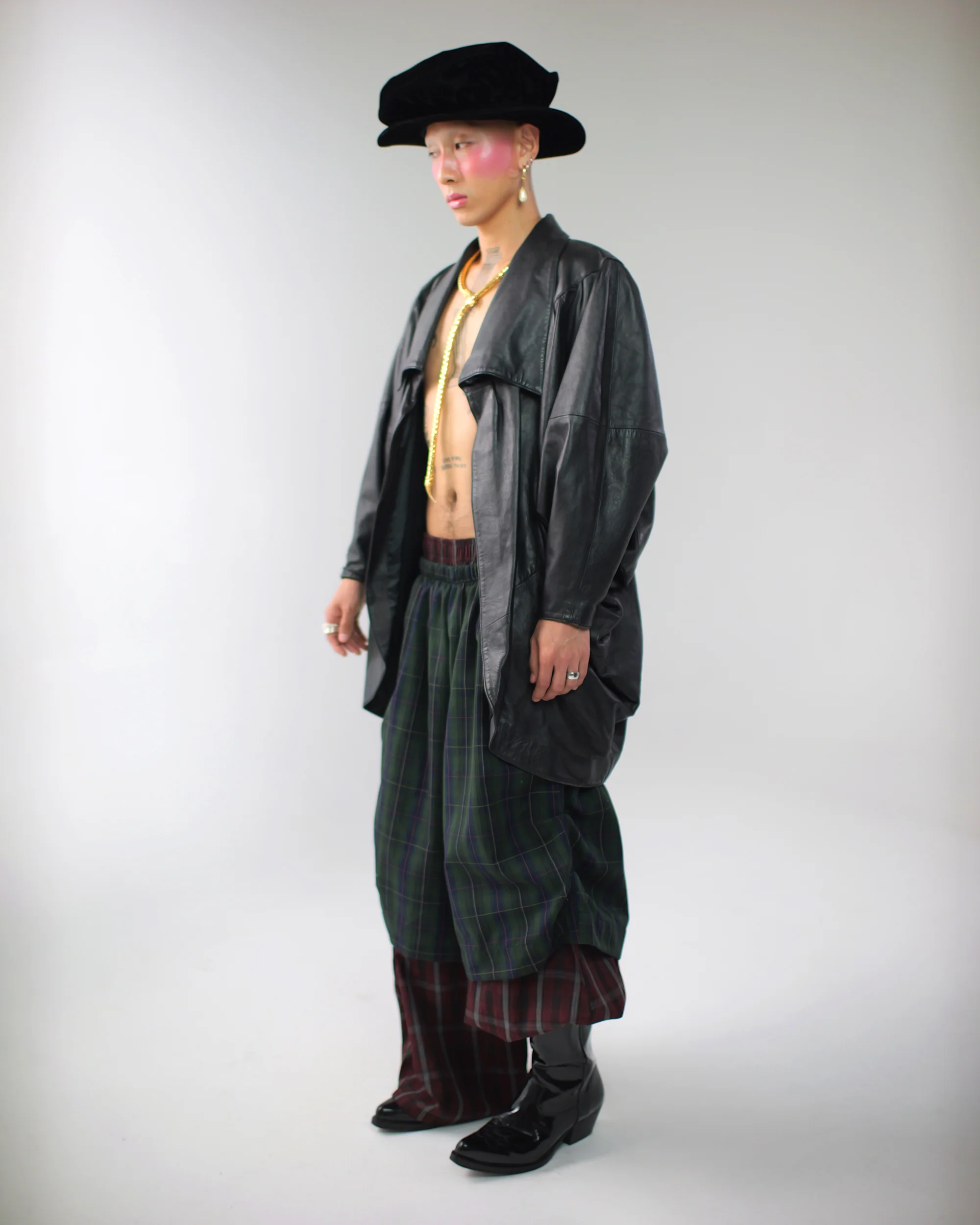 Kenji Shorts in Moss - Image 10