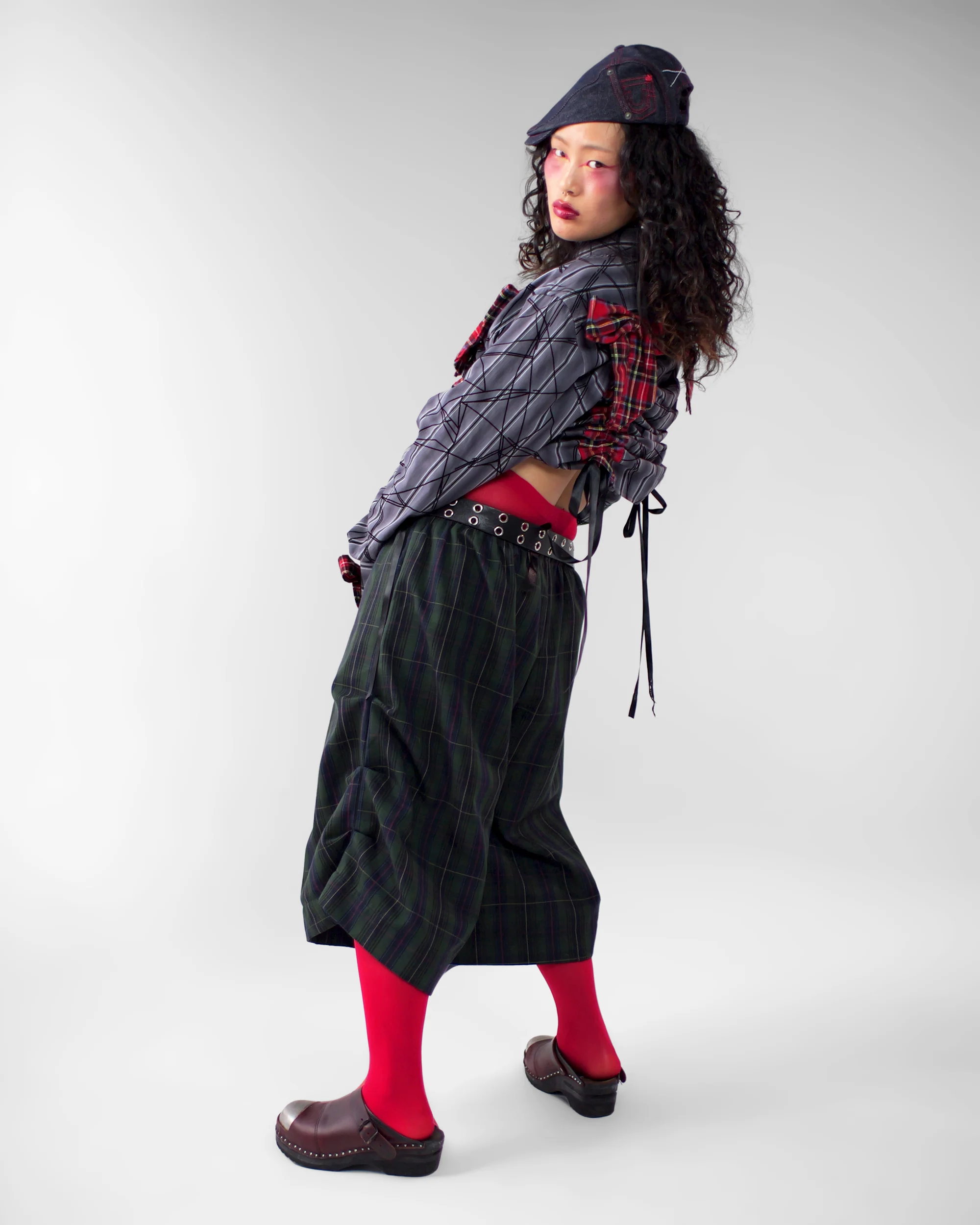 Kenji Shorts in Moss - Image 3